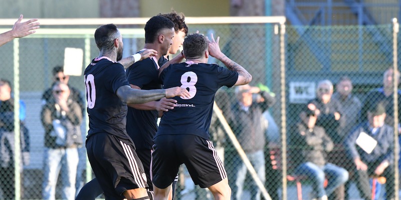 Poltrona per due in vetta: un gol e un punto a testa